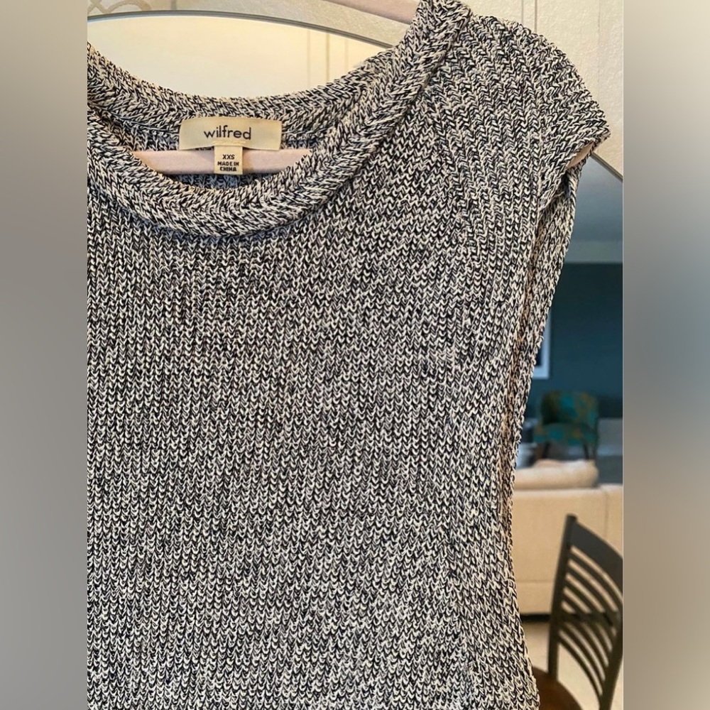Aritzia Wilfred Long Knit - Picture 2 of 4